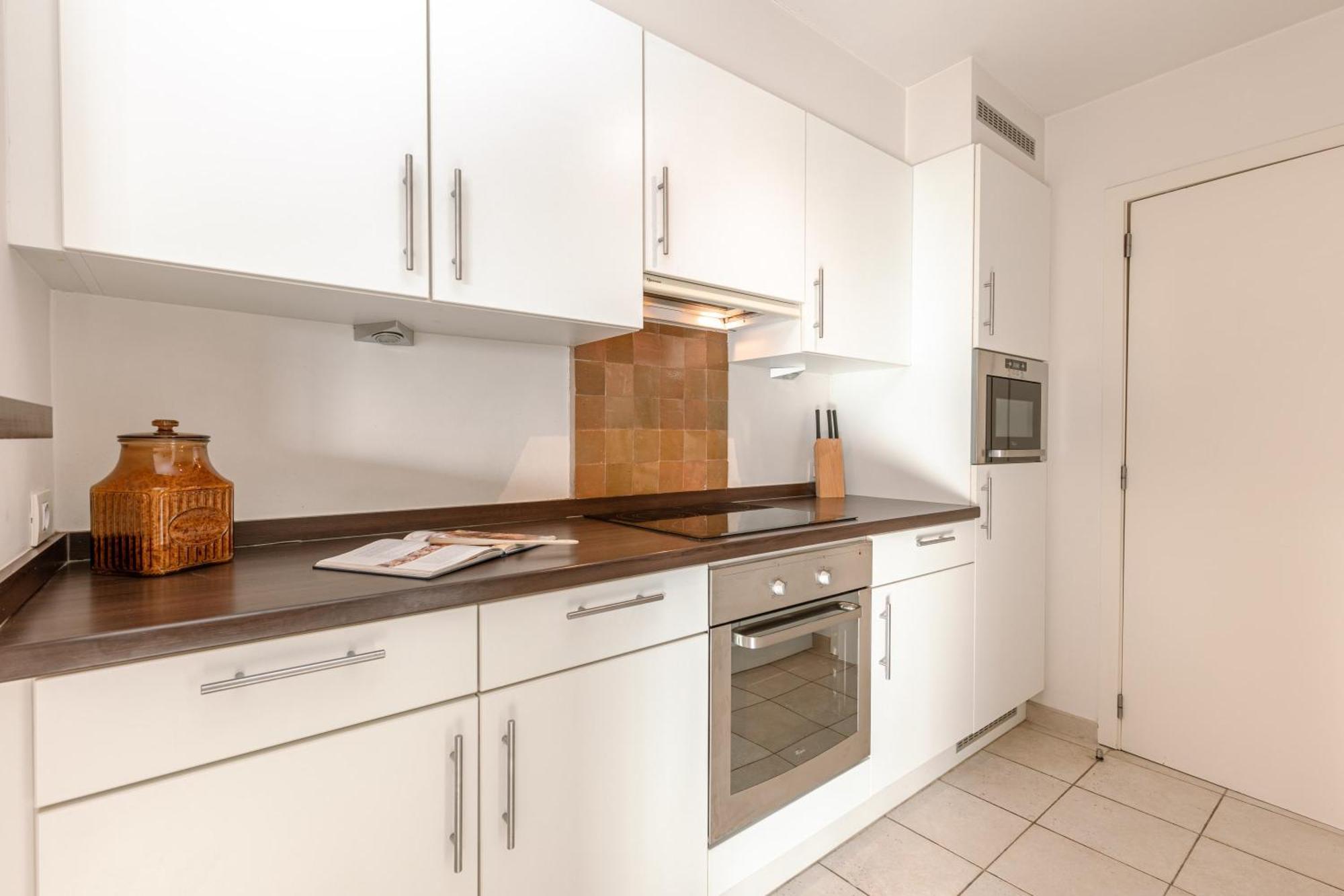 Апартаменты Charming Spacious Duplex Apt With Private Parking In Knokke Экстерьер фото